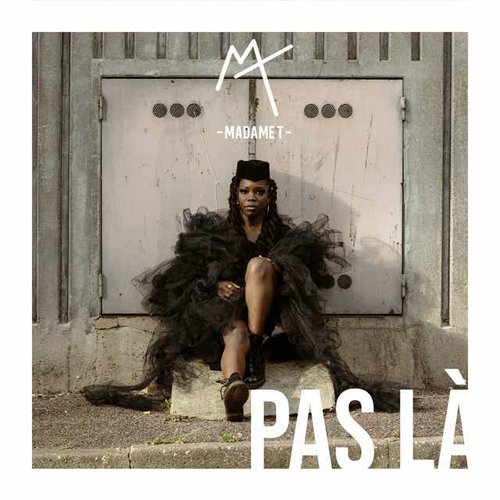 Pas là