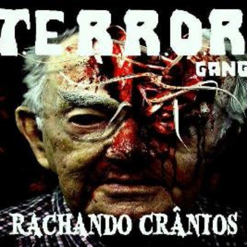 Rachando Crânios