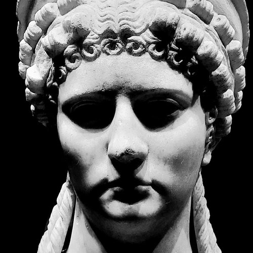 Sporus