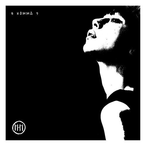 8 KOMMA 9