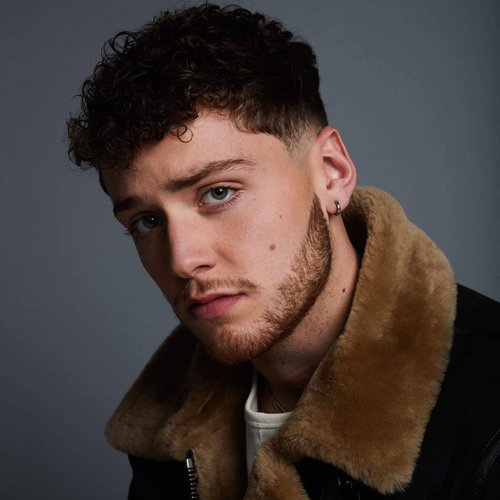 Bazzi - Soul Searching [Official Music Video] 