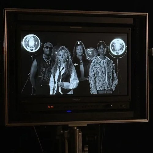Somebody That I Used To Know (from the Netflix Series "Building The Band") [Live]