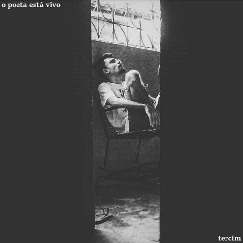 o poeta está vivo