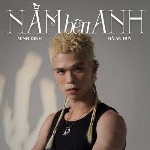 Nằm Bên Anh