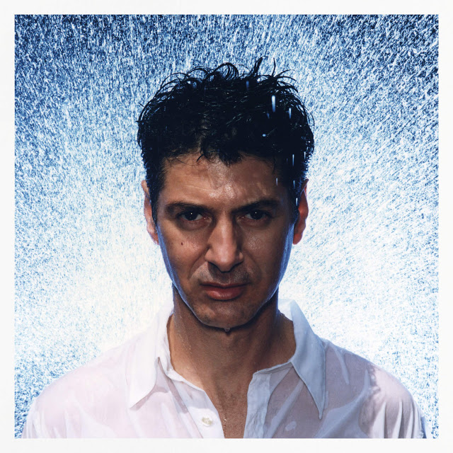 L'homme qui marche cover