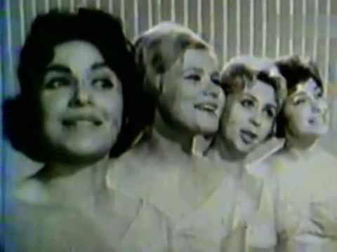 Группа улыбка (вокальный квартет). Квартет улыбка хорошие девчата. Элла ольховская певица. Роза романовская квартет улыбка. Квартет улыбка хорошие девчата.