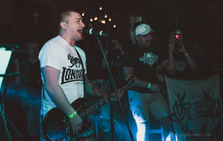 Cwt слушать. Clockwork times группа. Clockwork times группа. Cwt солист. Cwt слушать.