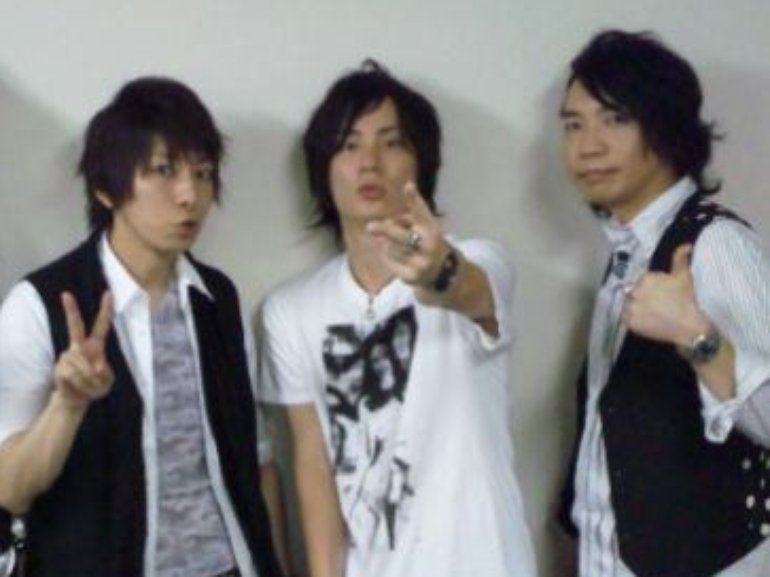 諏訪部順一 鈴木達央 羽多野渉 Photos 1 Of 1 Last Fm