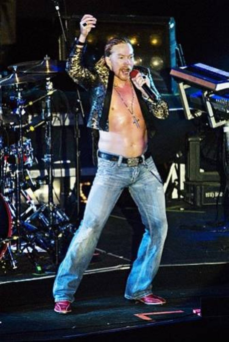 Axl reparte amor Página 14