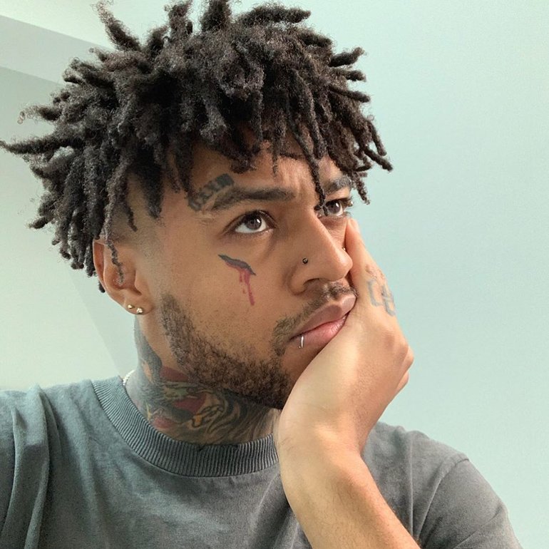 The 29-year old son of father (?) and mother(?) Scarlxrd in 2023 photo. Scarlxrd earned a  million dollar salary - leaving the net worth at  million in 2023