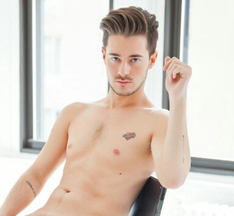 Chris crocker porno