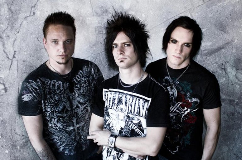 Групп а так же. Kutless / believer 2012. А студио 2009. Группа а студио 2021. Группа а’студио 2022.