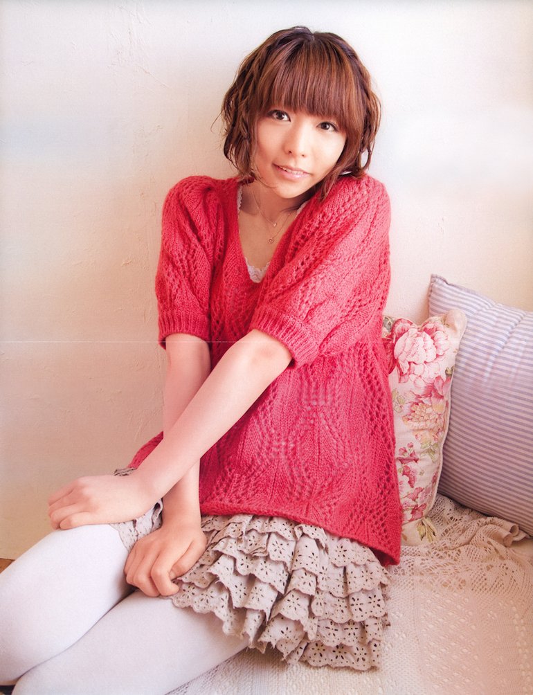 豊崎愛生 Photos 19 Of 64 Last Fm