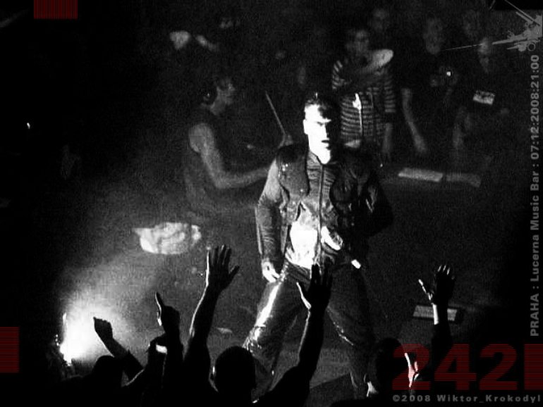 FRONT 242 - Praha, Lucerna Music Bar - 2008-12-07  ©2008 Wiktor Krokodyl