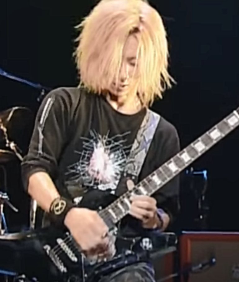 Syu From Galneryus Photos 11 Of 15 Last Fm