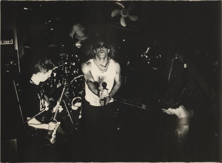 swallow (grunge)