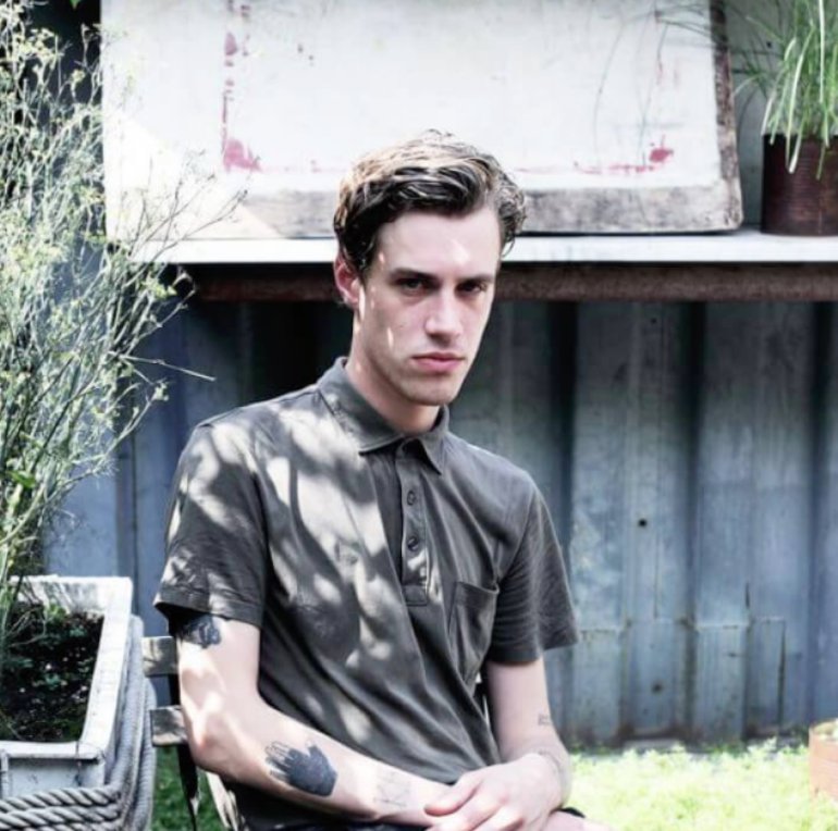LOKE RAHBEK.png