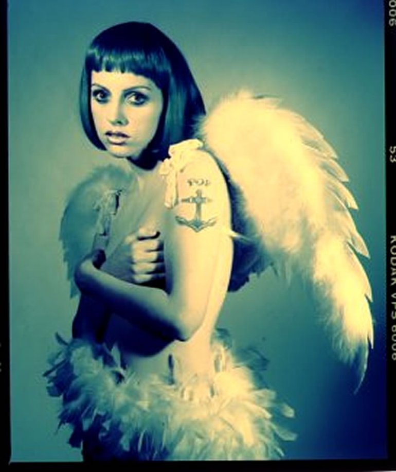 Saint photos roxy Roxy Saint