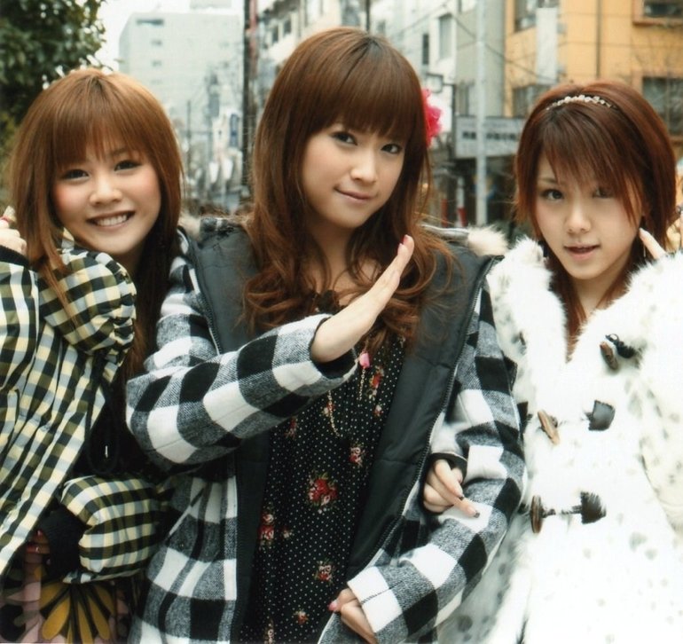 新垣里沙 亀井絵里 田中れいな Photos 1 Of 2 Last Fm 新垣里沙 亀井絵里 田中れいな Photos 1 Of 2 Last Fm