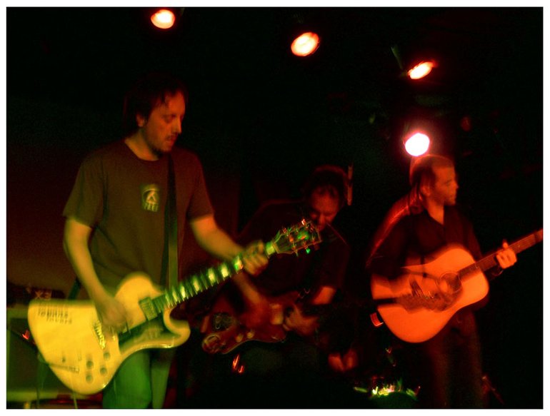 IGUANA LOVERS & MARK GARDENER @LIVE BAUEN ENE 07