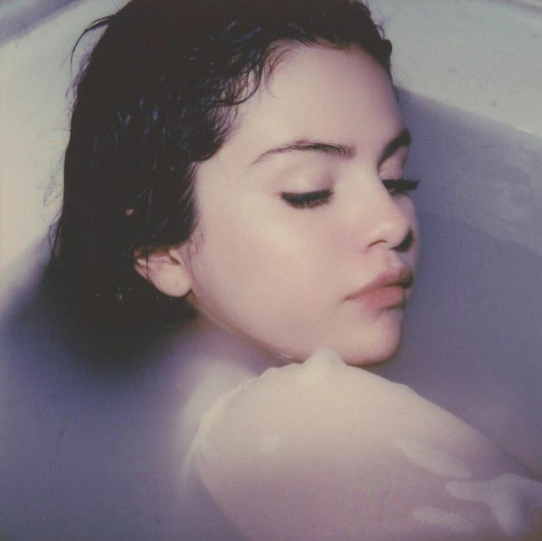Selena gomez bath