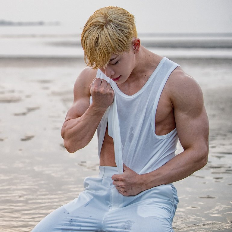 WONHO Photos (52 of 109) | Last.fm