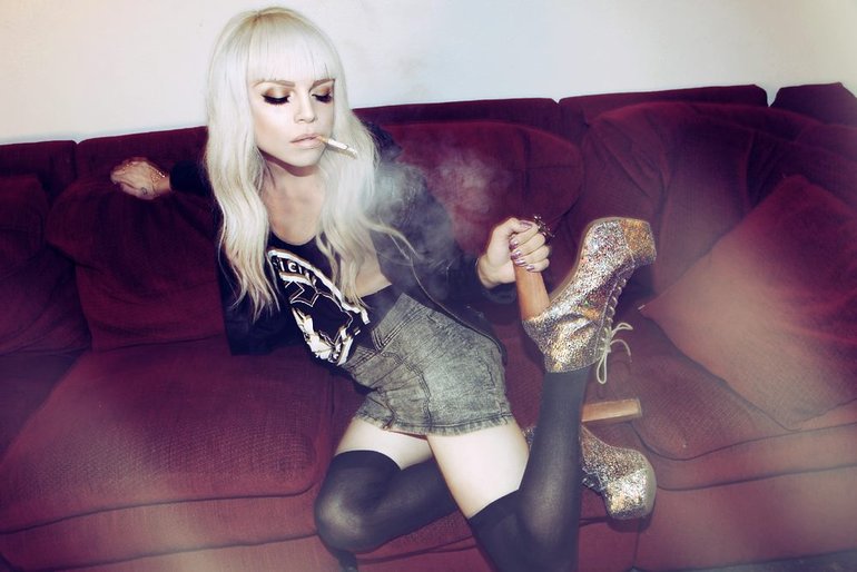 Luna lovebad before