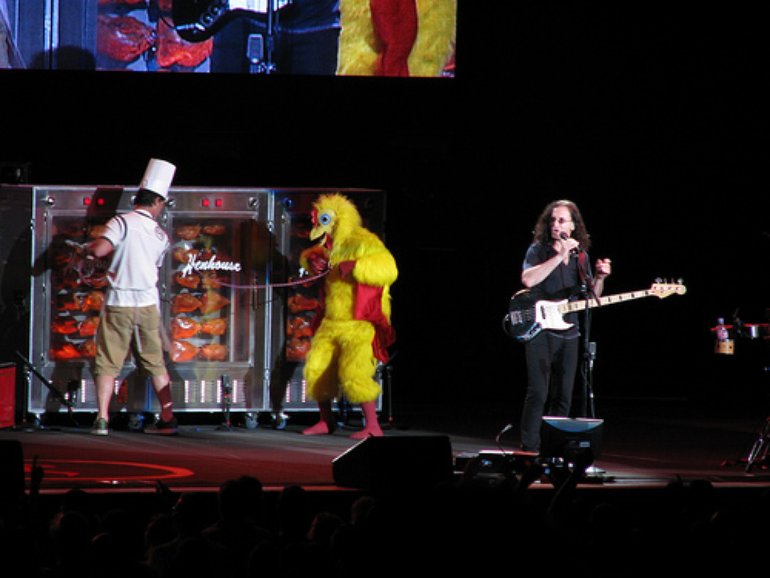 Geddy & the chicken!