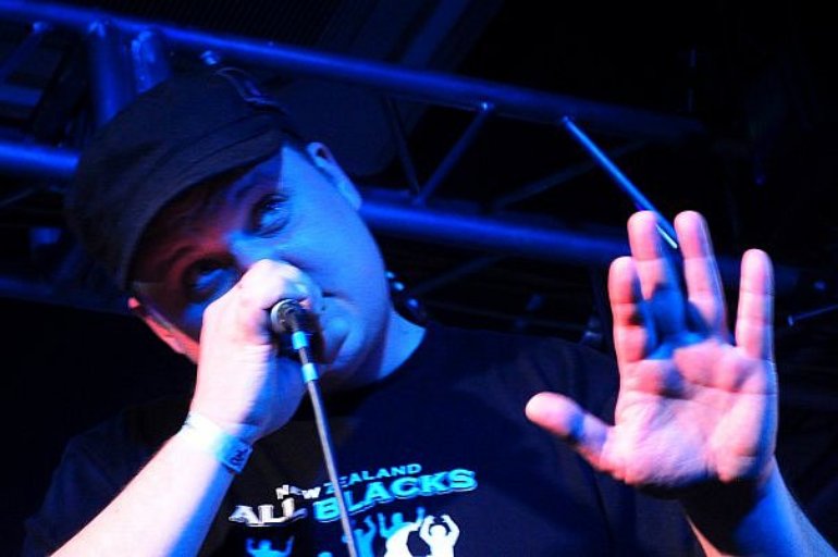 Ботинки сантехника из жэка. Killagram нету паники. Жека из жэка песня. Killagram жека. Жека из жэка.