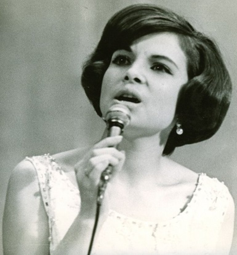 Emilia_1966_02.jpg