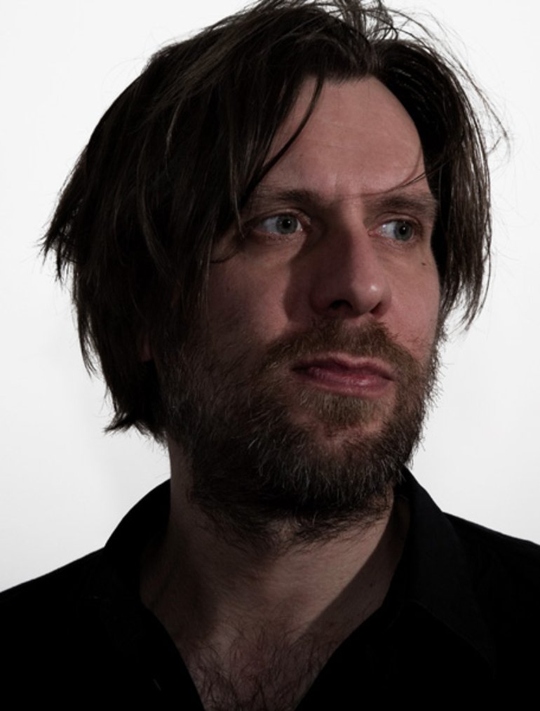 BEARDED FENNESZ!