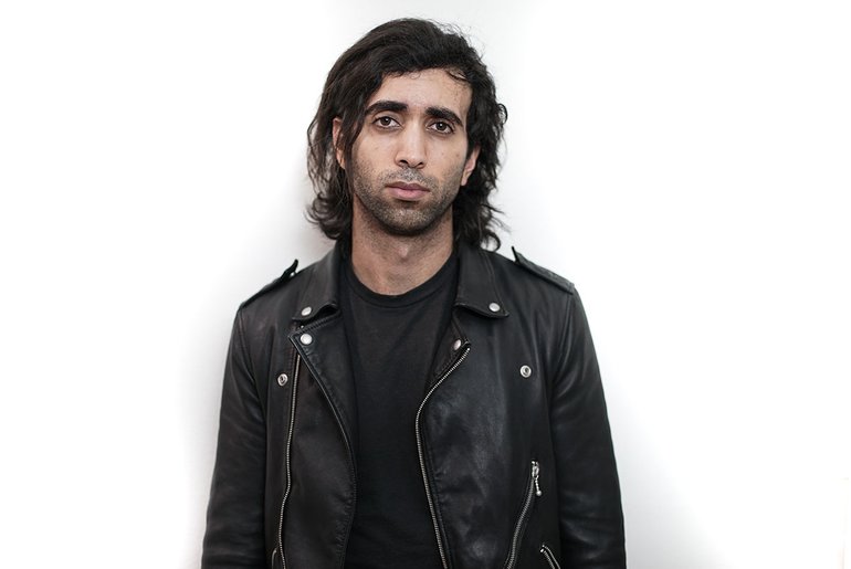 Unlike him. Дизлайк иконка. "unlike pluto" && ( исполнитель | группа | музыка | music | band | artist ) && (фото | photo). Вилле вало. Unlike pluto – тема фото.