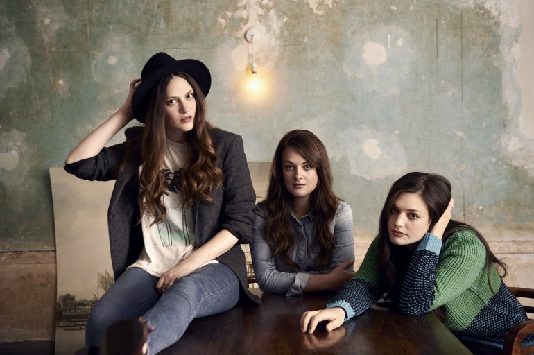 The-Staves-the-staves-34253878-1353-900.jpg