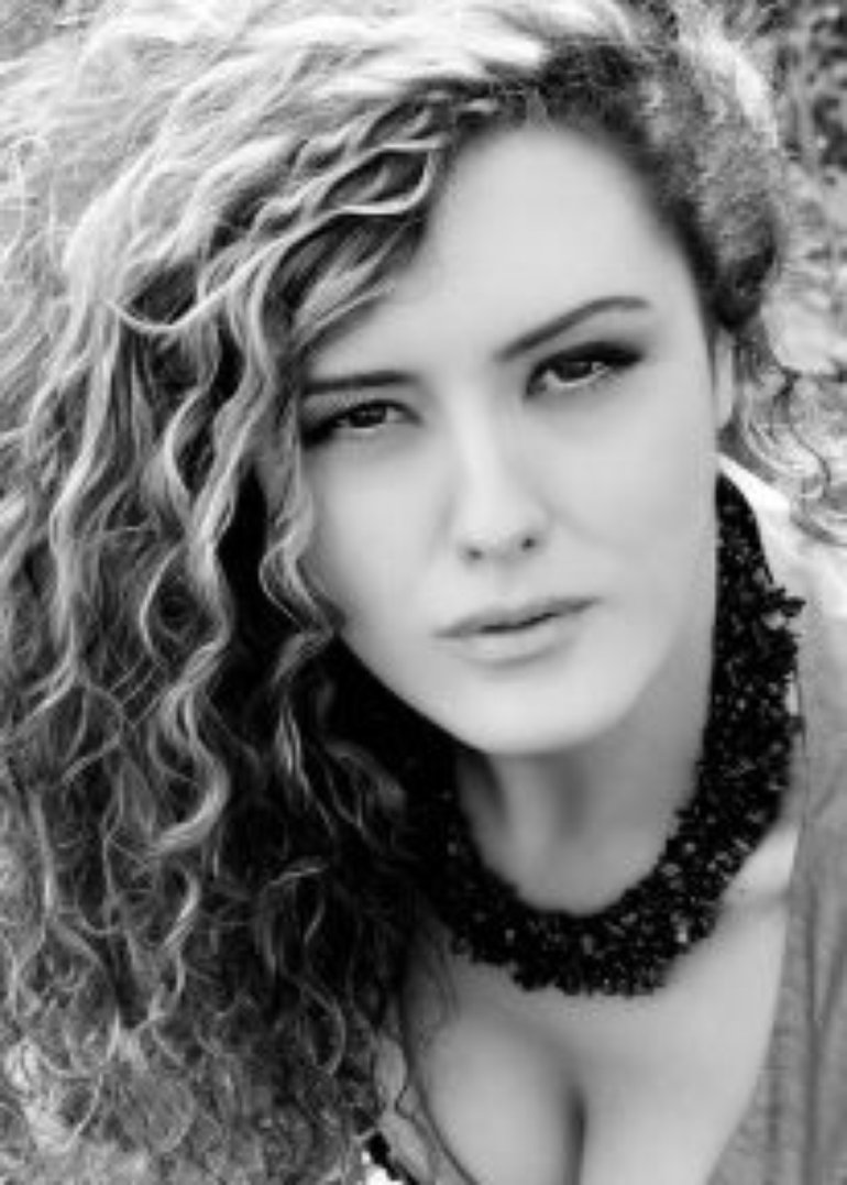 Adelina Emini Photos 3 Of 4 Last Fm