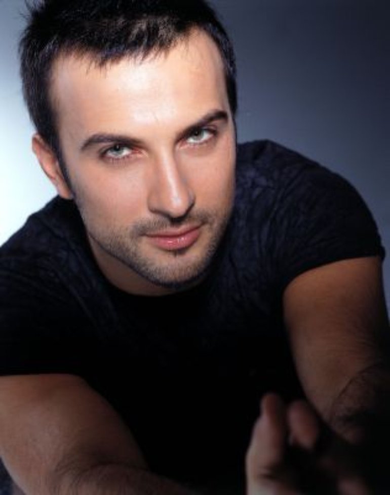 Tarkan Photos (28 of 665) | Last.fm