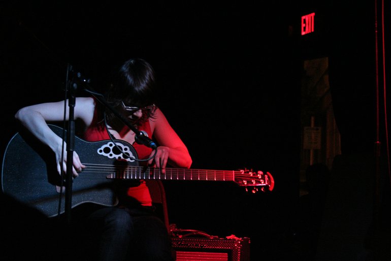 Kaki King - Red Square - Albany, NY - Dec 2006