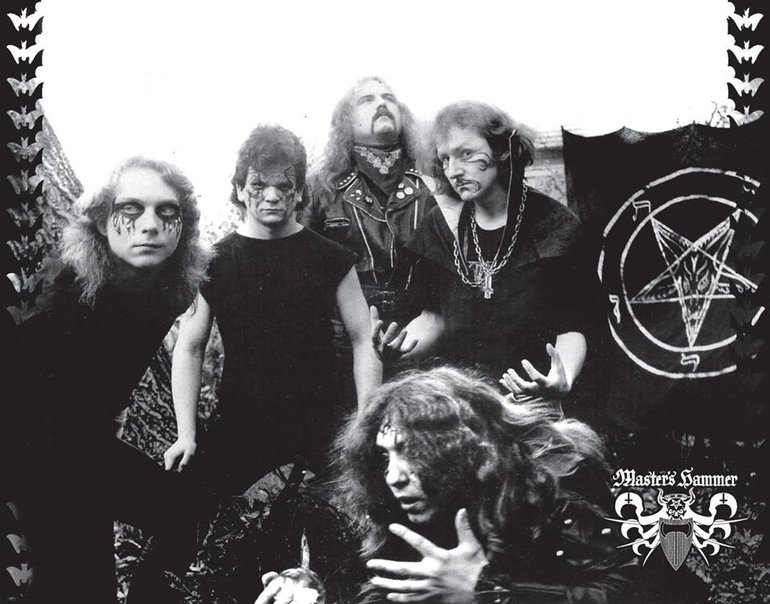 Rushammer. Мастер хаммер. Рок группа магистр. Блэк метал молот футболка. Мастер хаммер.