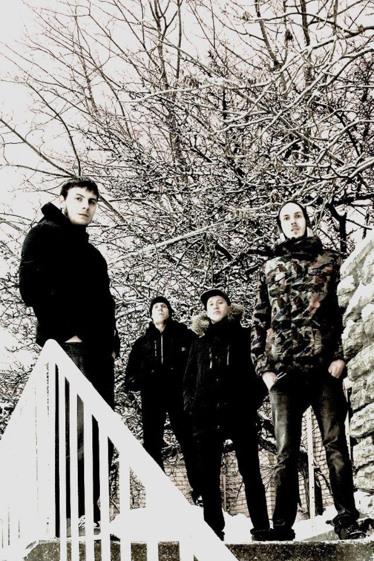 Меню ghost cd. Grown below. Валентинка с линкин парк. Grown below. Меню ghost cd.