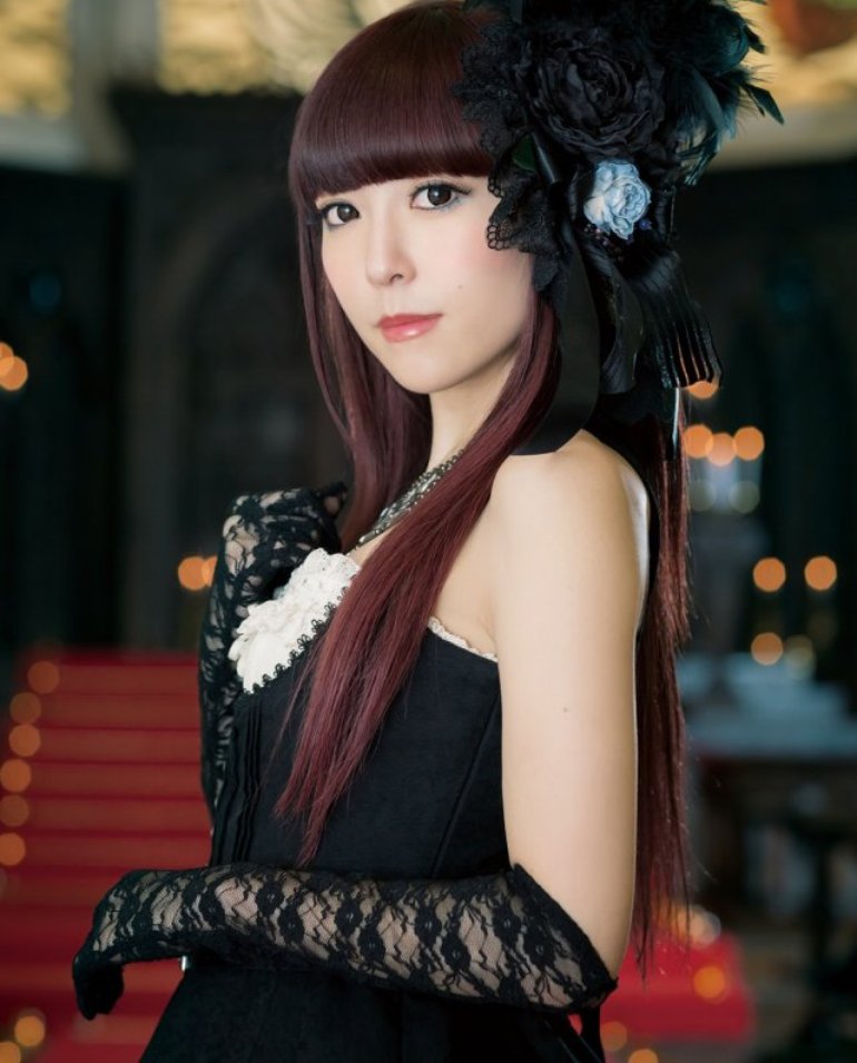 黒崎真音 Photos 7 Of 55 Last Fm