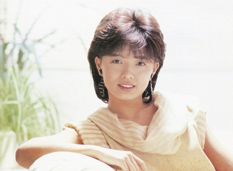 榊原郁恵 Photos 2 Of 6 Last Fm