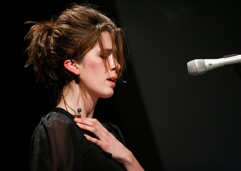 imogen heap - performance