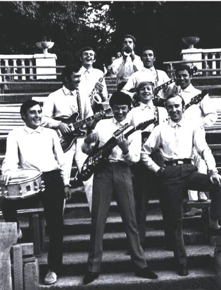 Виа веселые ребята люди. Виа веселые ребята фазылов. Виа веселые ребята люди. Виа веселые ребята. Виа веселые ребята 1971.