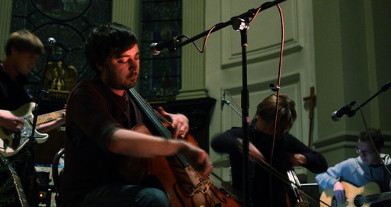 Jingle all the Dayer - photo by Joe Gainsborough