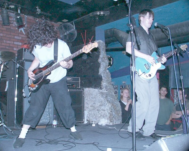 Bottom of the Hill, 5/2/2000