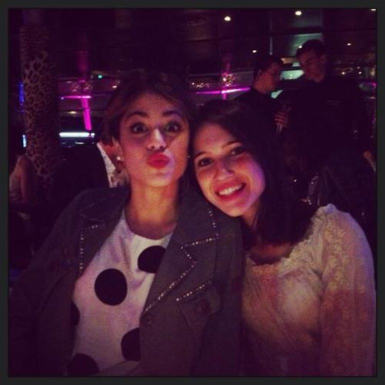 Lodovica Comello Martina Stoessel Photos 13 Of 16 Last Fm