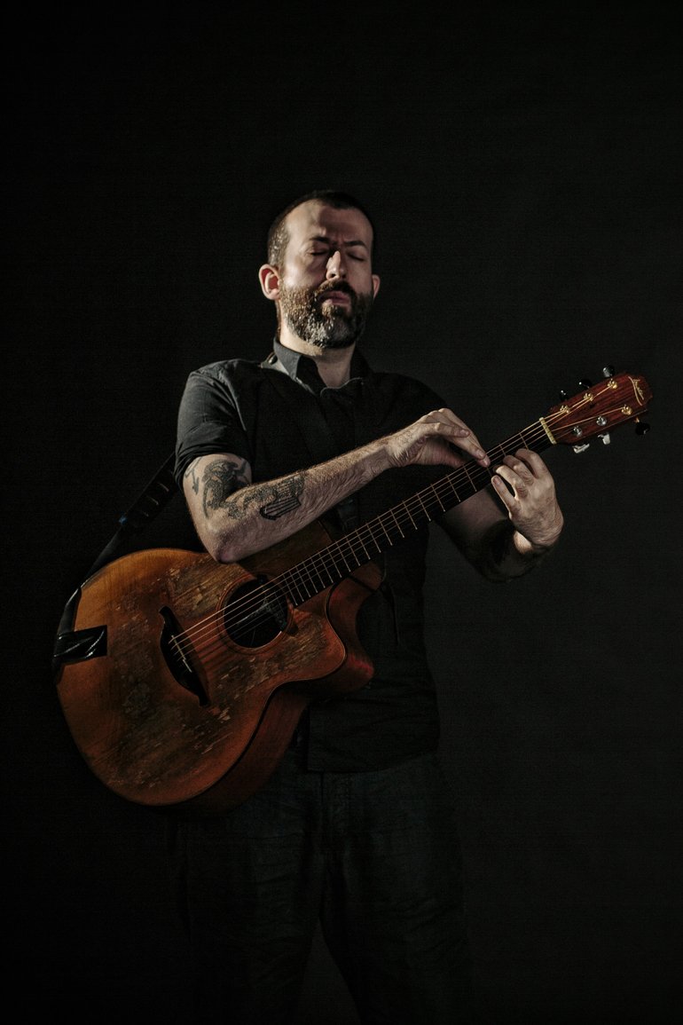 jon-gomm-photo-by-tom-martin-2.jpeg