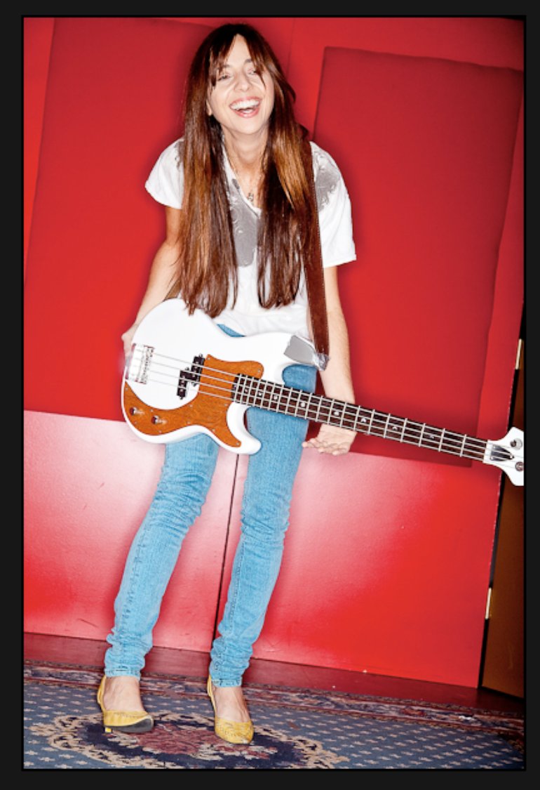 Paz Lenchantin Photos 39 Of 46 Last Fm