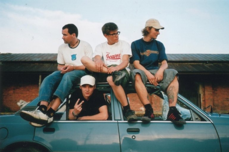 https://lastfm.freetls.fastly.net/i/u/770x0/81081f2ee60b4f1baee9c2e845cb0cfe.jpg#81081f2ee60b4f1baee9c2e845cb0cfe