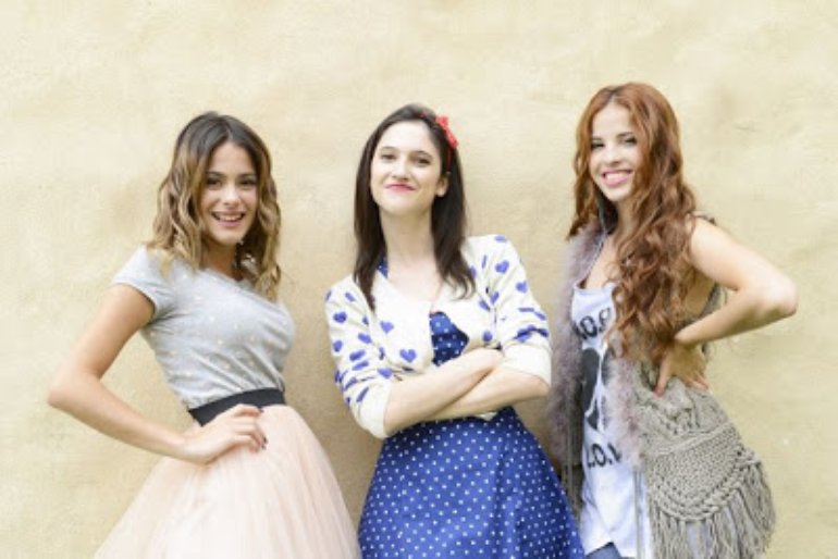 Martina Stoessel Lodovica Comello Candelaria Molfese Photos 5 Of 12 Last Fm