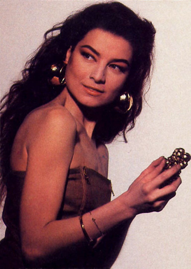 Elli Medeiros Photos (1 of 10) | Last.fm